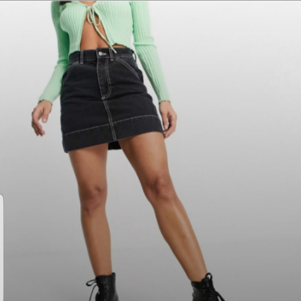Topshop NWT Carpenter Skirt in washed black